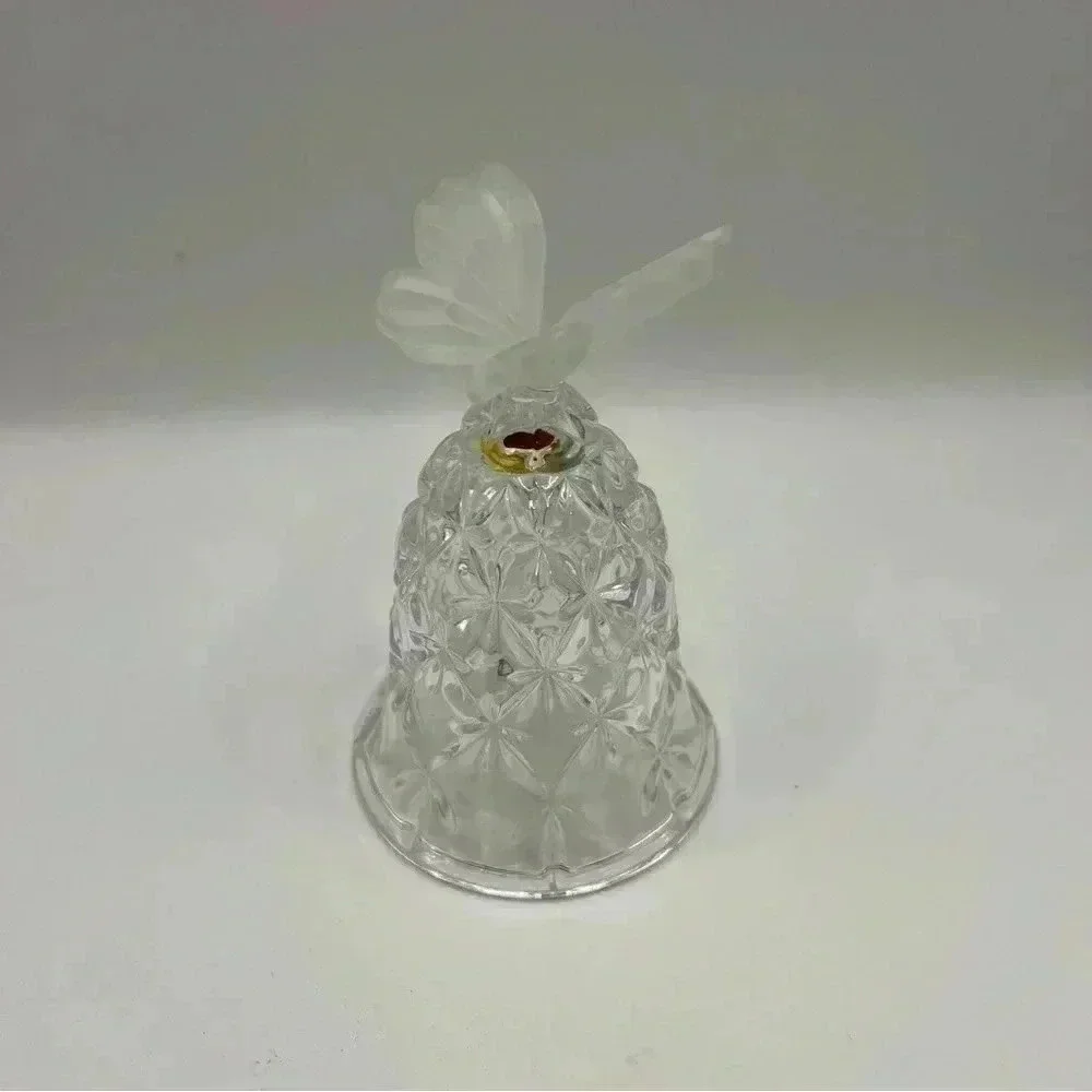 Vintage Crystal Butterfly Bell Hofbaur Germany Frosted 5” Etched - Picture 3 of 5